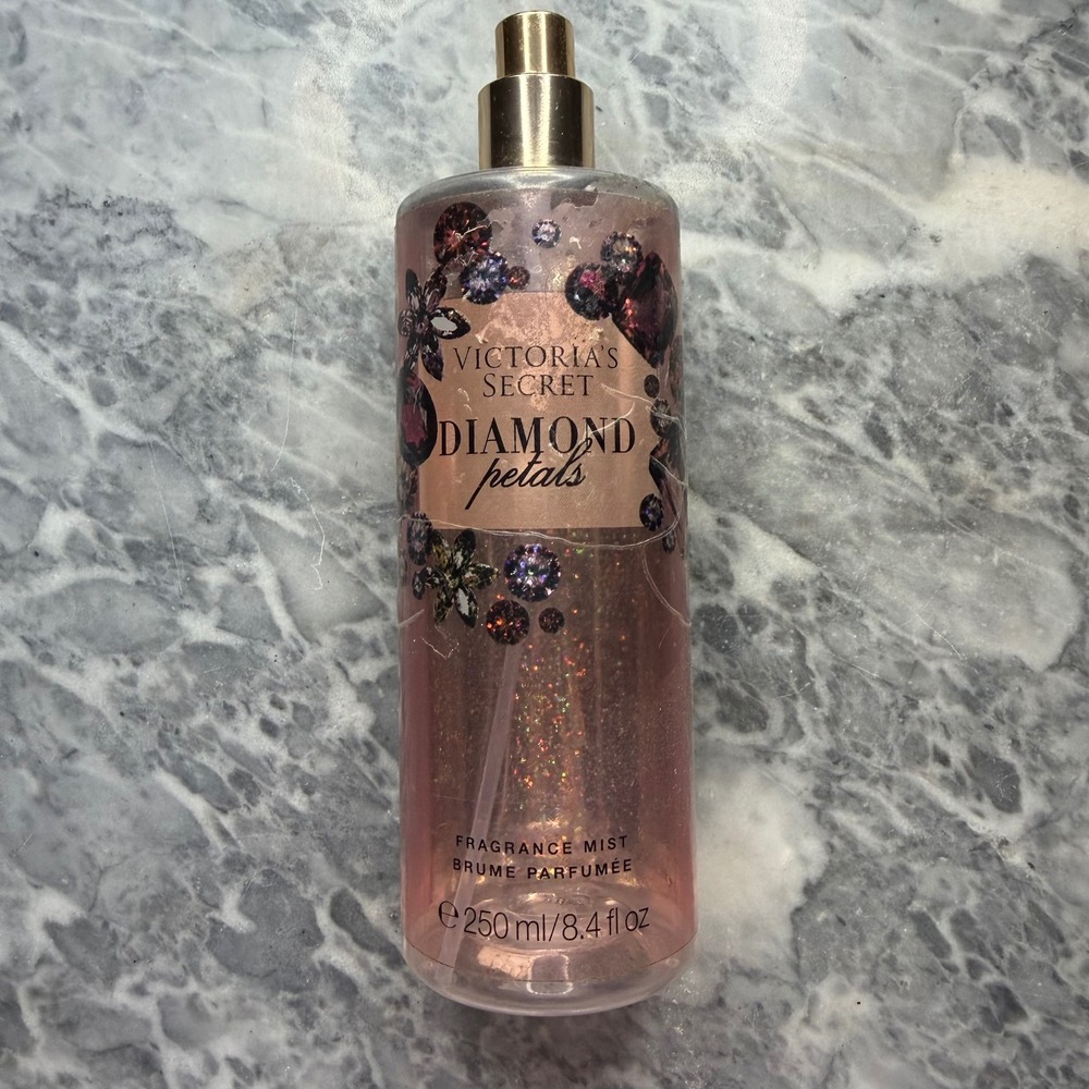 Victoria's Secret Diamond Petals Fragrance Mist